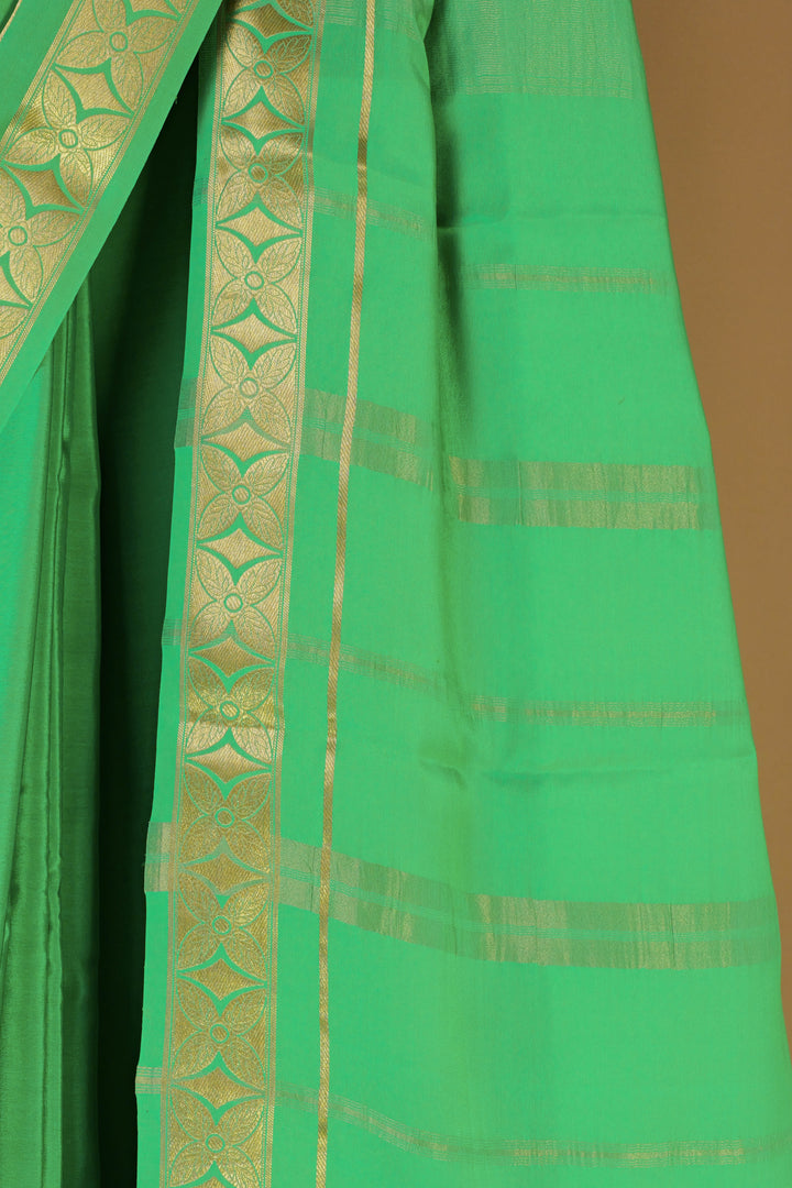 PURE MYSORE SILK SAREE IN LEAF GREEN WITH GOLD LACE ZARI & LEAF GREEN BLOUSE