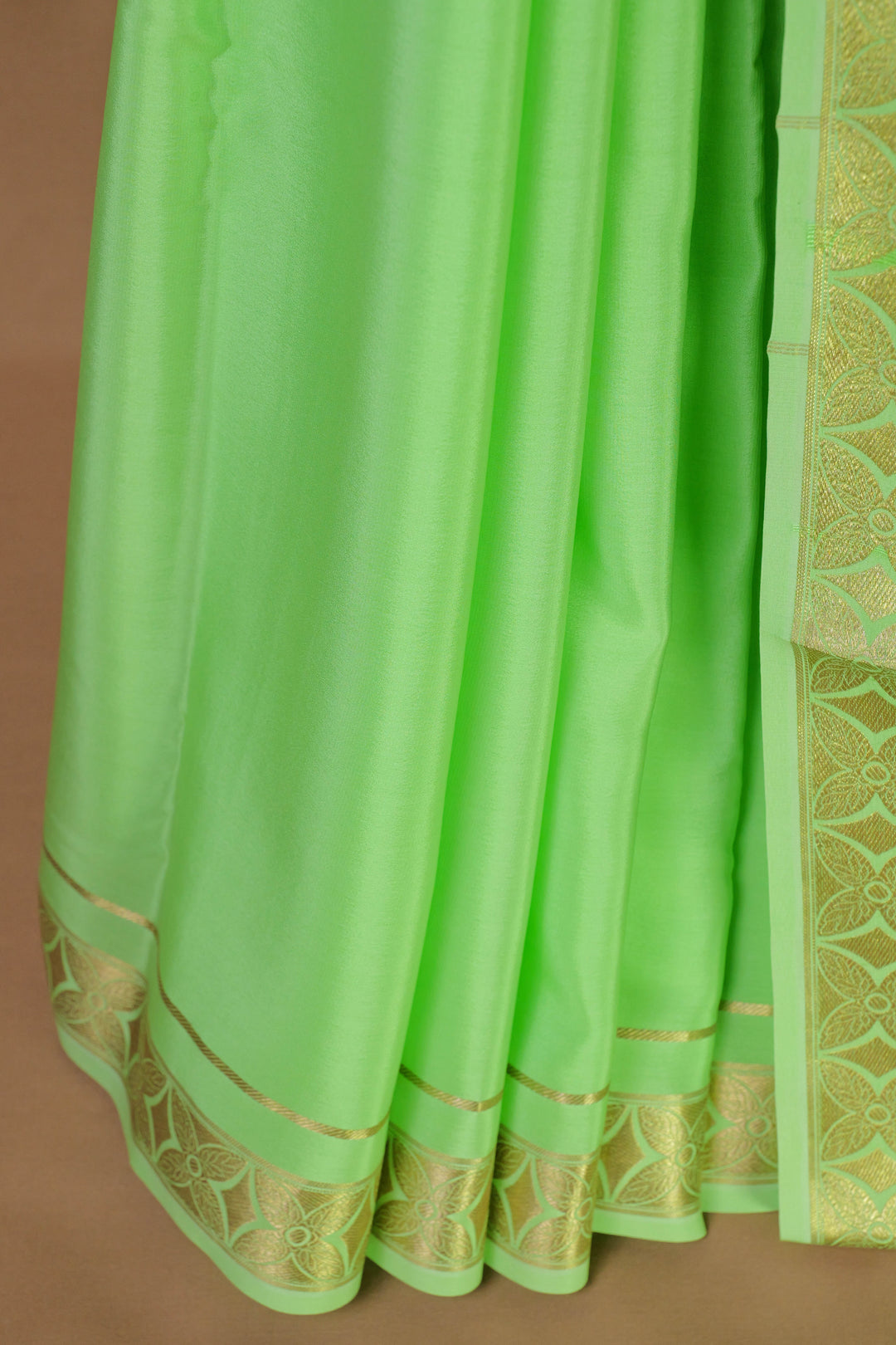 PURE MYSORE SILK SAREE IN PISTA GREEN COLOR WITH GOLD LACE ZARI & GREEN BLOUSE