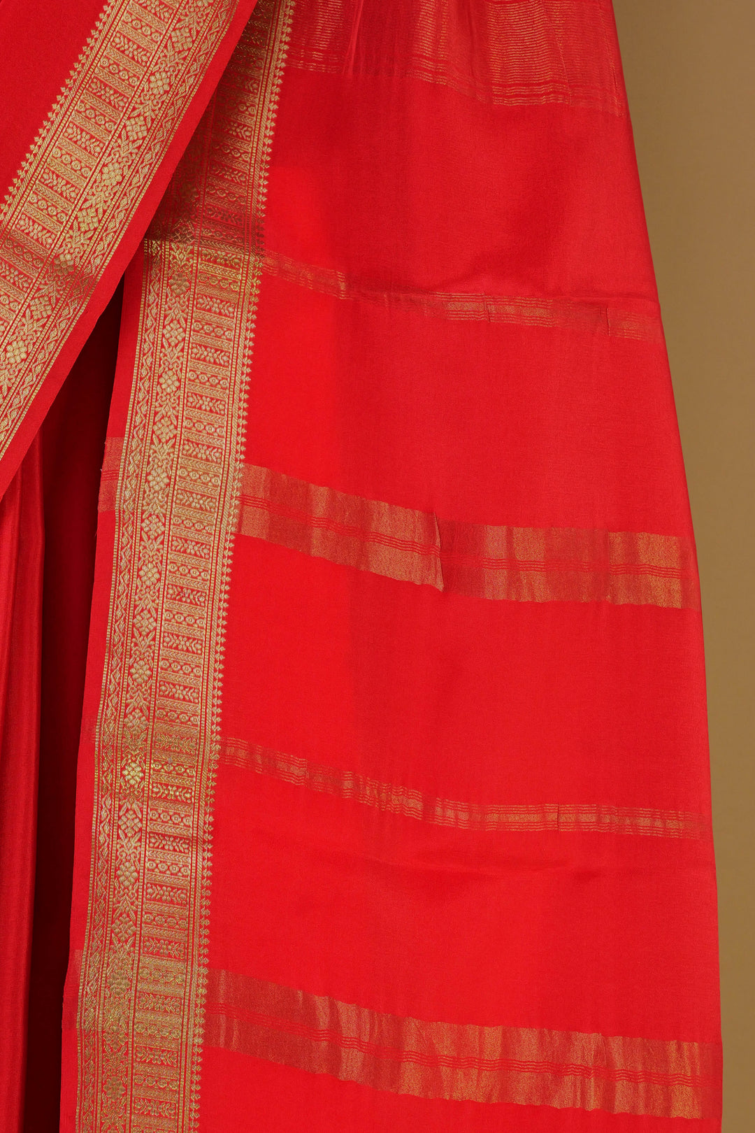 PURE MYSORE SILK SAREE IN BRICK RED COLOR WITH GOLD LACE ZARI & RED BLOUSE