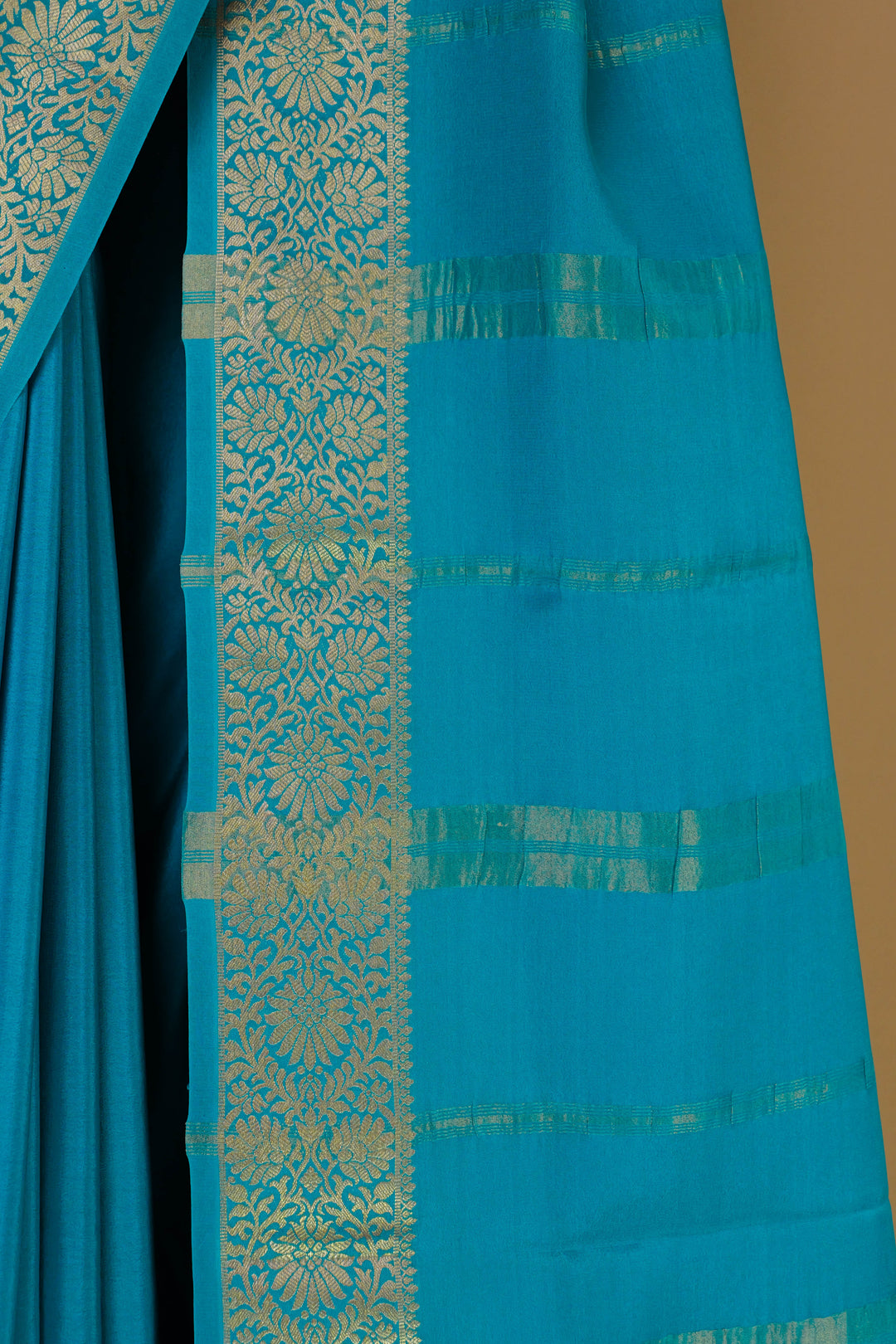 PURE MYSORE SILK SAREE IN TROPICAL SEA BLUE WITH GOLD LACE ZARI & BLUE BLOUSE