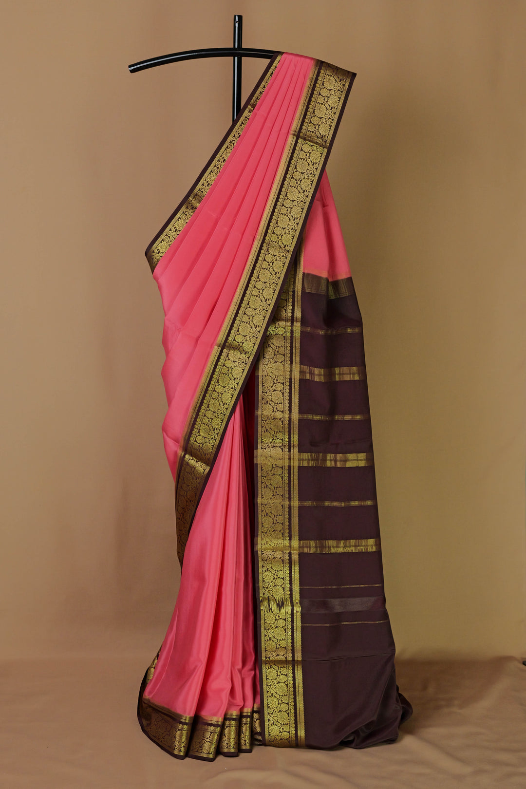 PURE MYSORE SILK SAREE IN SUNSET ORANGE & BROWN WITH GOLD LACE ZARI & BROWN BLOUSE