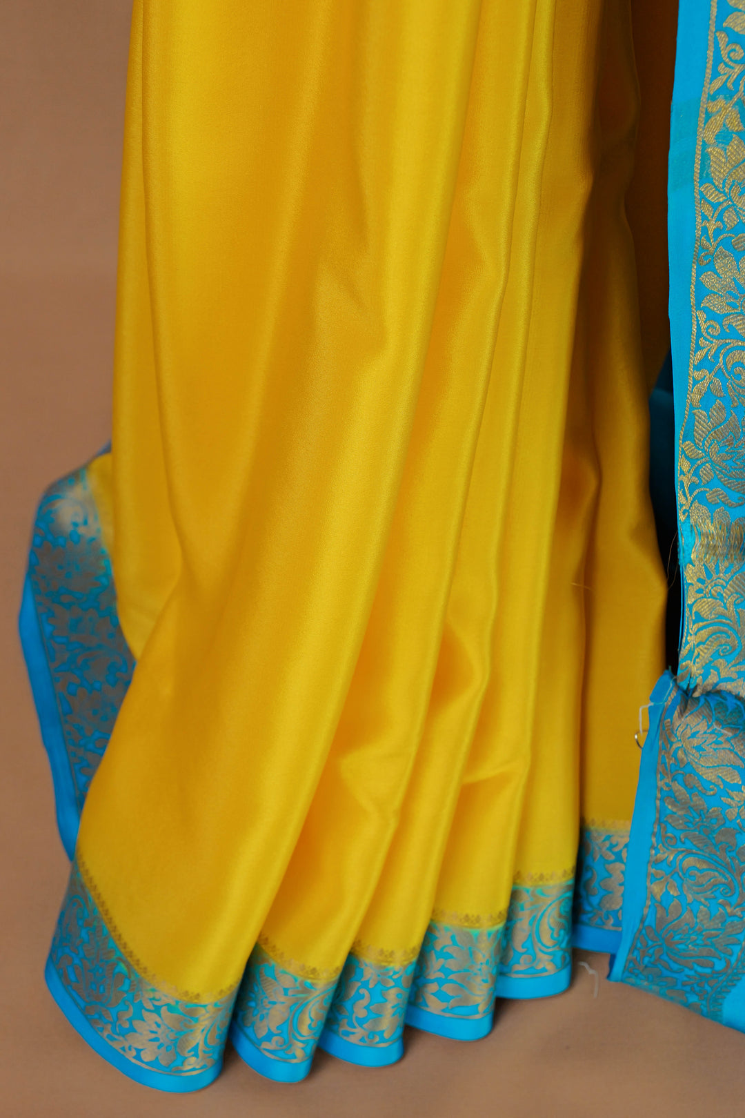 PURE MYSORE SILK SAREE IN YELLOW & BLUE WITH GOLD LACE ZARI & BLUE BLOUSE