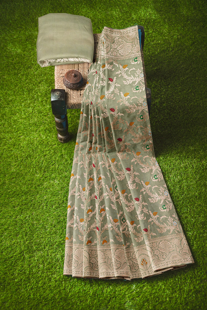 GREY BANARASI KATAN SILK WITH MEENAKARI JAAL WORK HANDLOOM SAREE