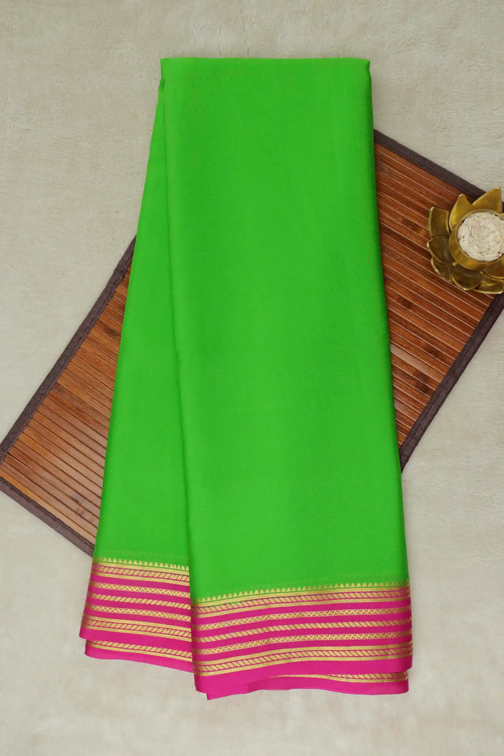 3 Line Contrast Pure Mysore Silk Saree in Gren and Pink Color with Contrast Pink Color Blouse