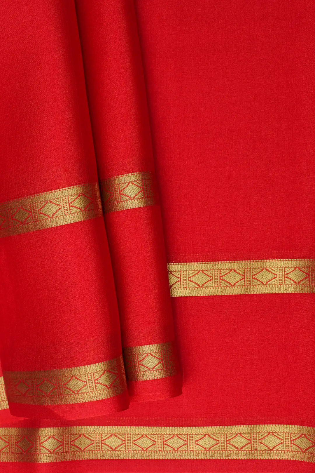 Self Bentex Border 50 GSM Pure Mysore Silk Saree in Red Color with Self Red Color Blouse