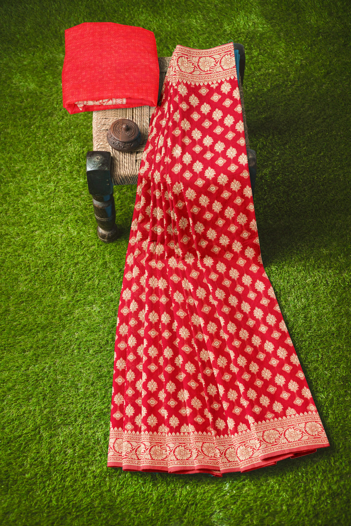 RED COLOUR BLENDED COTTON SADA BANARASI HANDLOOM SAREE - ATHARVA