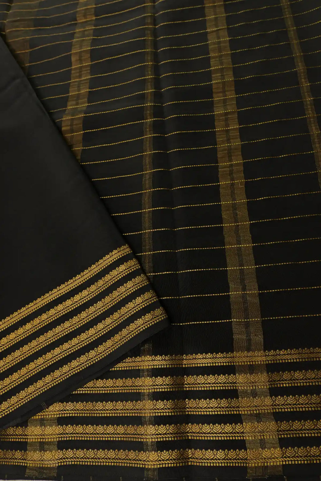 Small Checks Mysore Silk Sarees In Pink and Black Color with Contrast Pallu