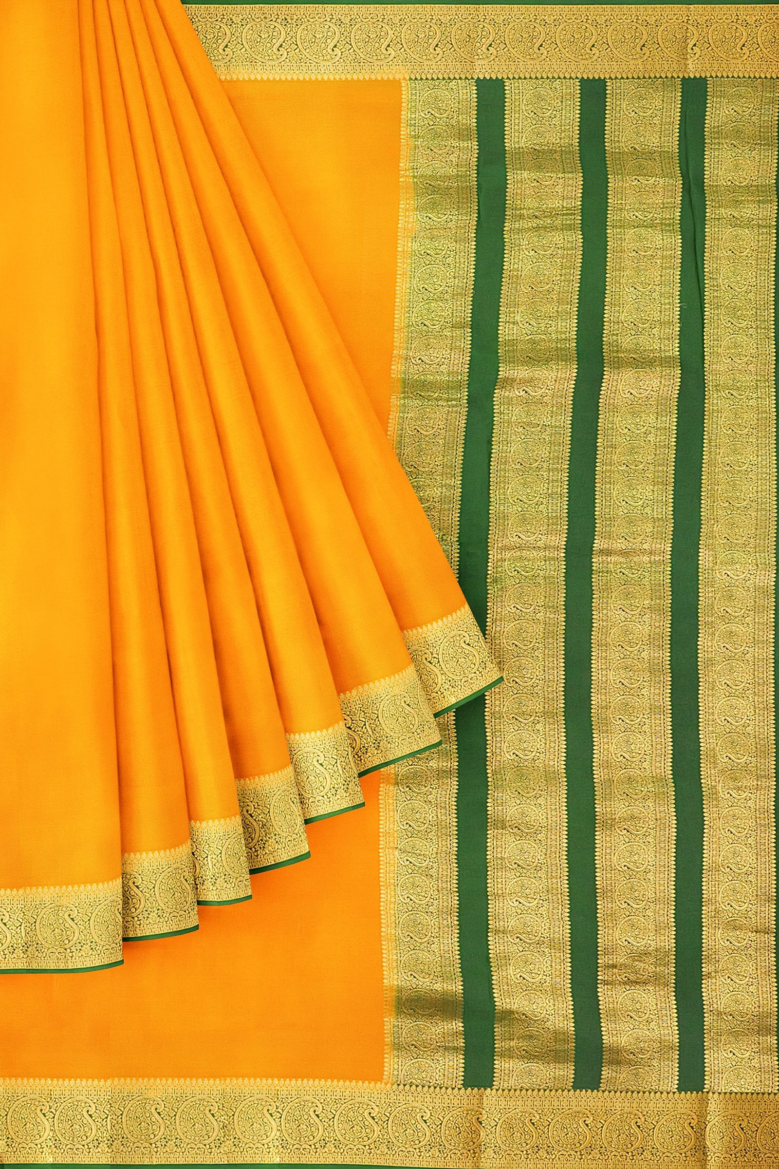 Mysore Silk Saree: A Symphony of Elegance and Tradition Unraveled – OOUZON