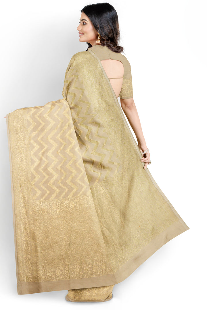 WHITE RANGKAT KHADDI GEORGETTE BANARASI SAREE | SILK MARK - ATHARVA