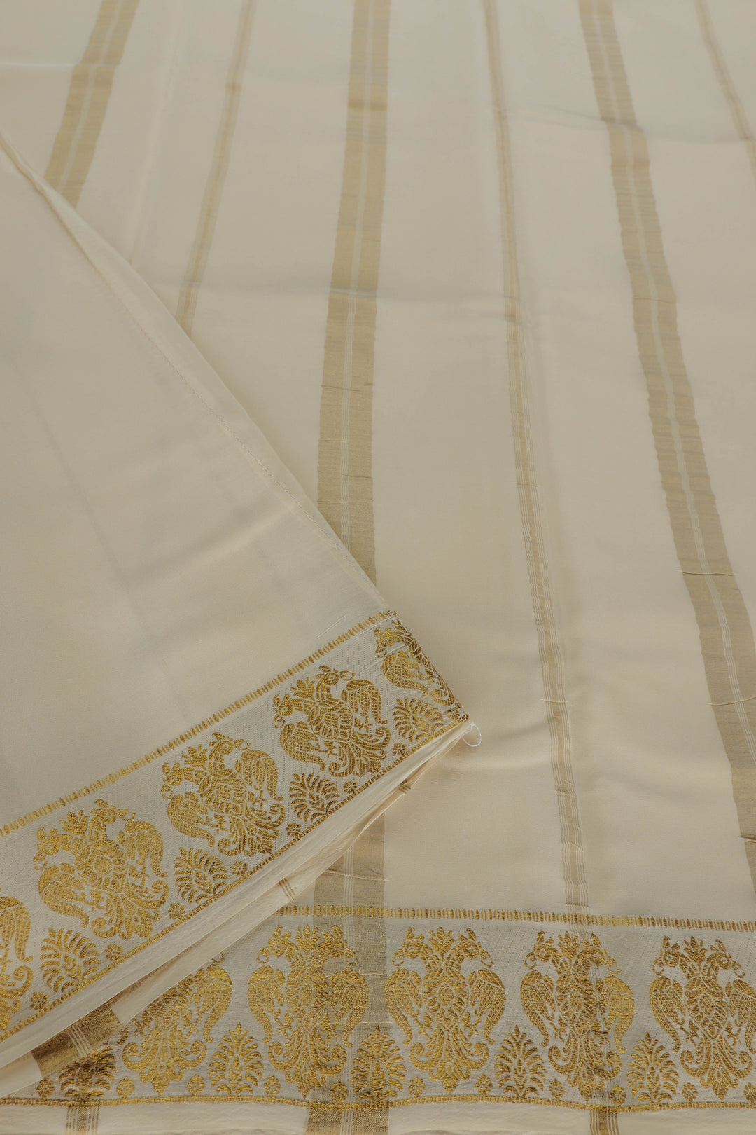 pure mysore silk saree in white pallu